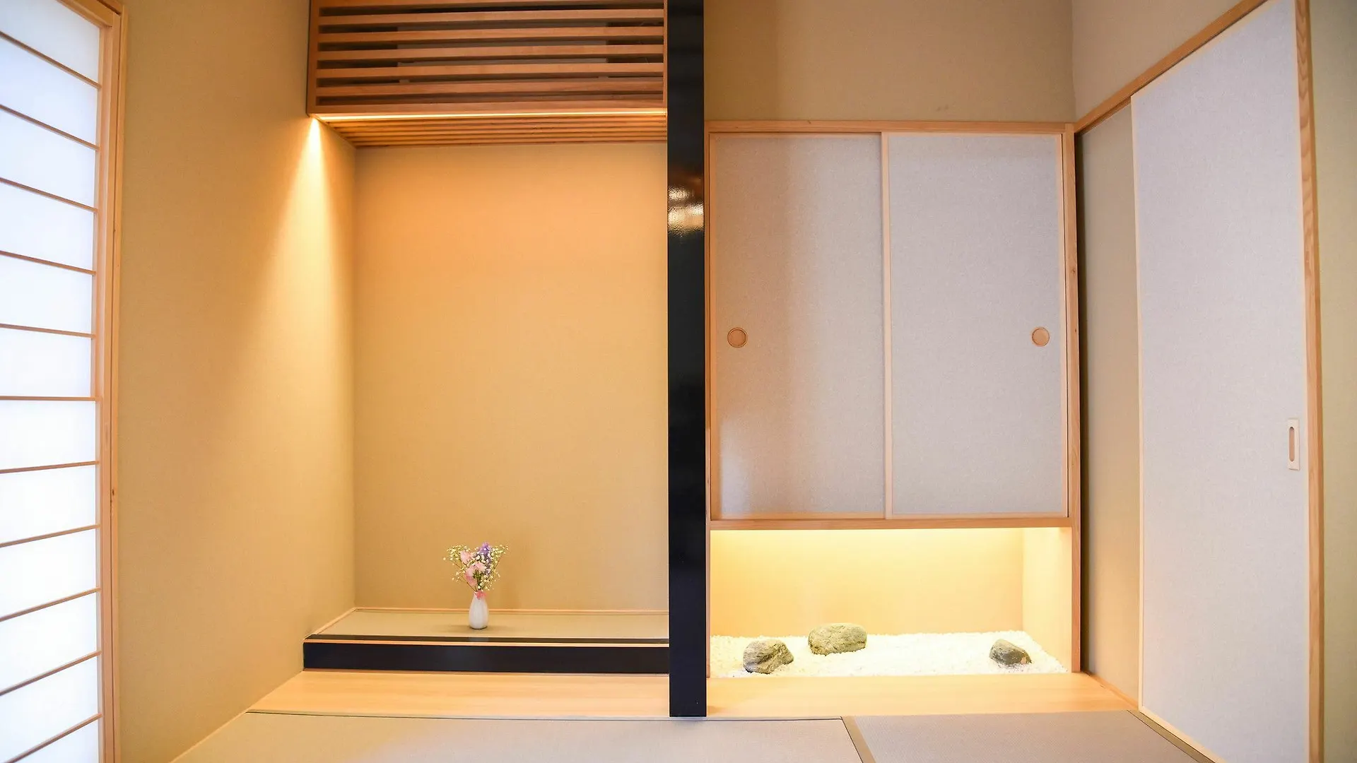 Chika Karou Villa Kyoto