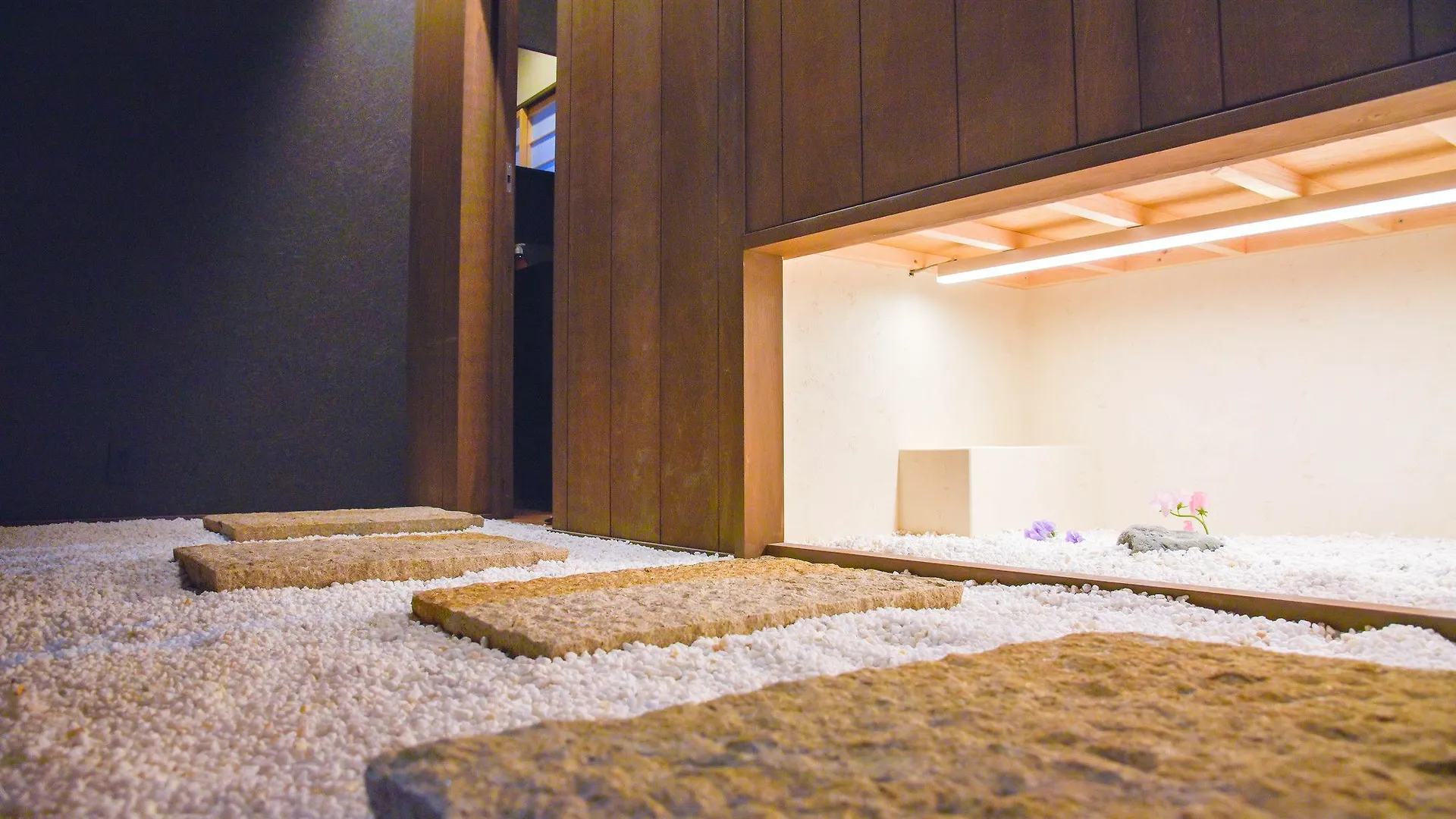 Chika Karou Villa Kyoto Japan